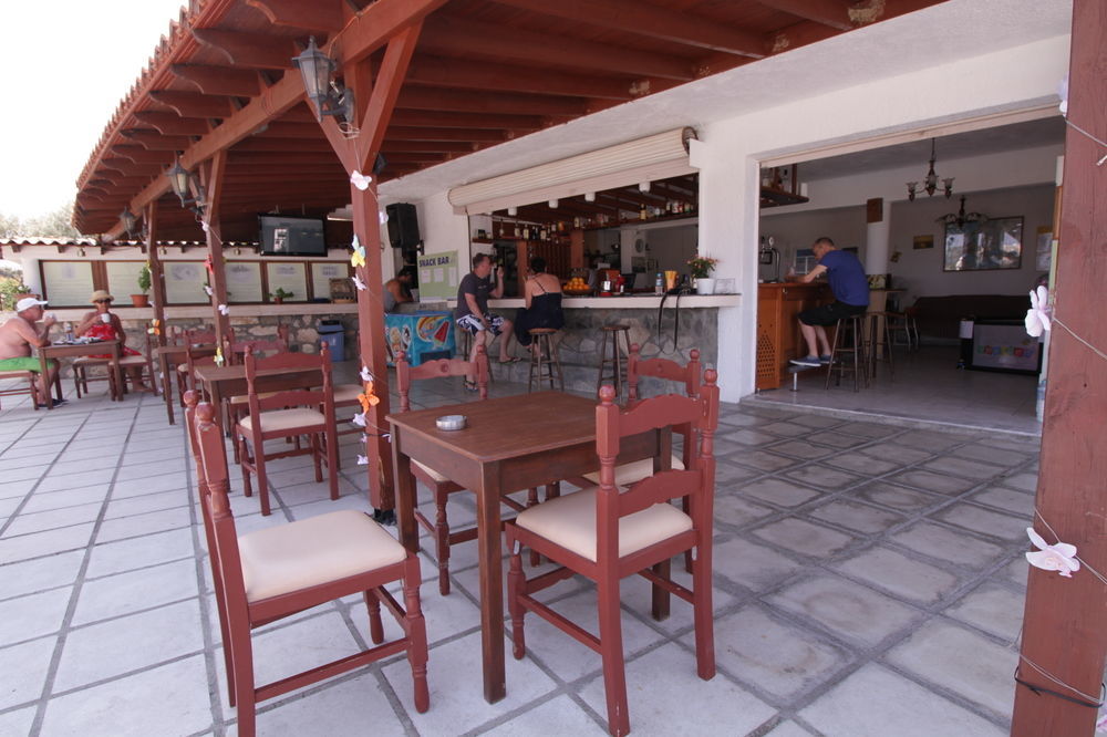 Ampavris Family Apartments Kos Town Ngoại thất bức ảnh